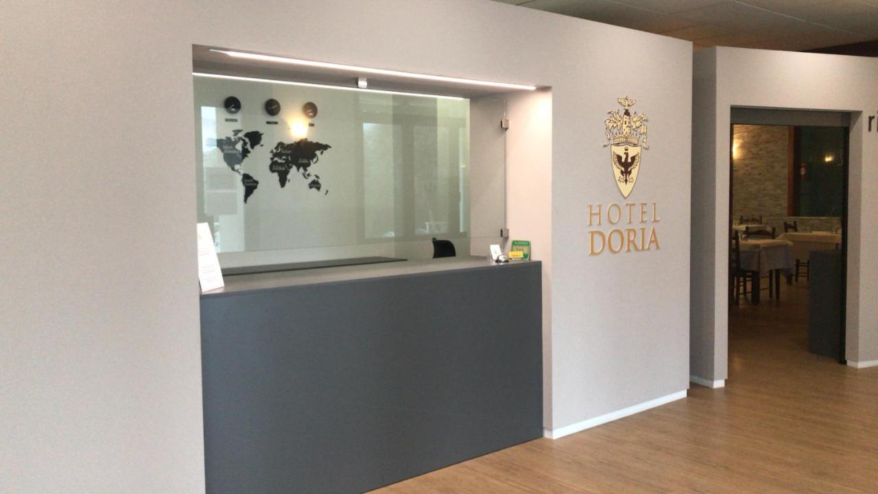 Hotel Doria - Business & Bike 오스티글리아 외부 사진